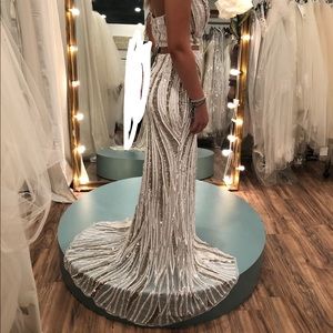 Sherri hill prom dress